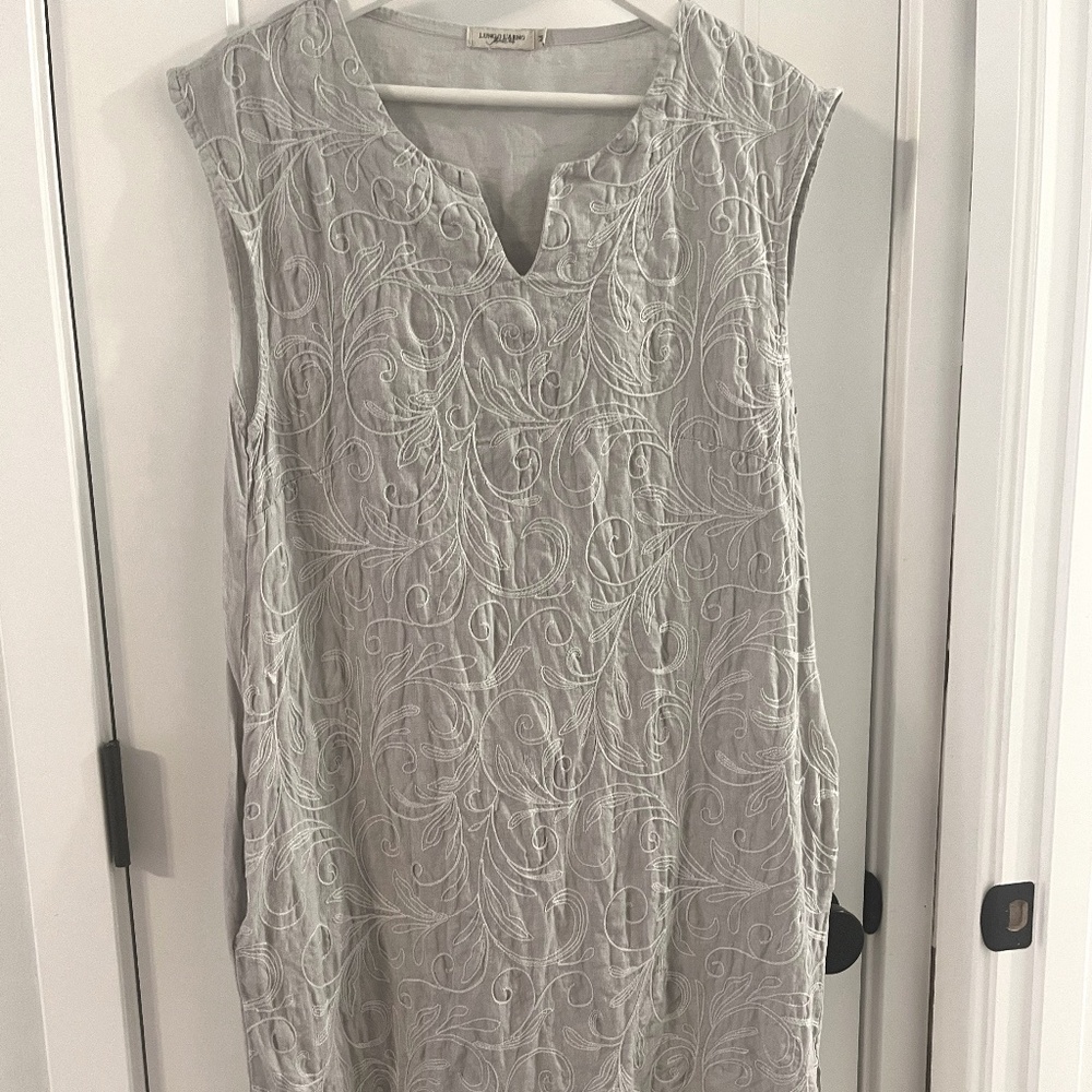 Light Gray Embroidered Sleeveless Mini Dress